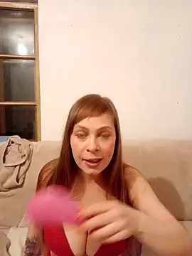 Snapshot of katiestevens chatting on 01.17.25 katiestevens online show from 01.17.25