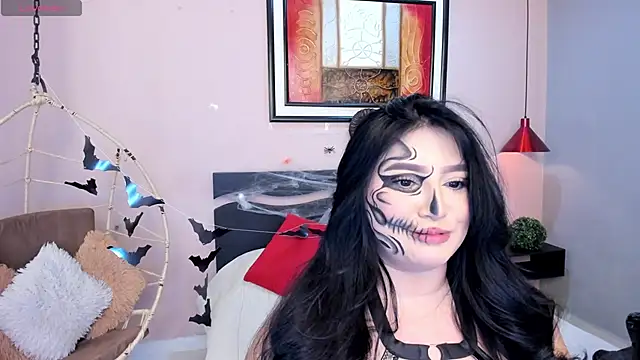  nina sweet online show from 10.31.25