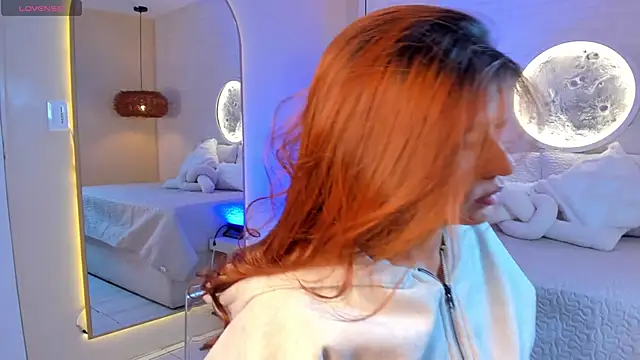 Elise Diamond online show from 11.08.25