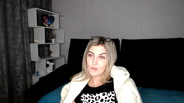 Amelia Harper online show from 12.09.24