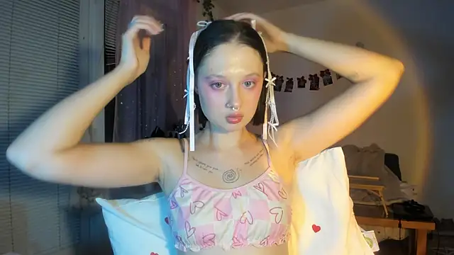 Jenny darling love online show from 12.03.25