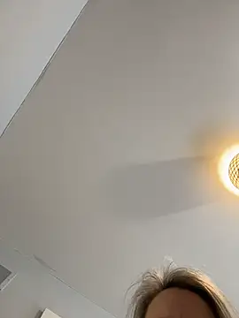 Cherry-red-xo online show from 11.10.25