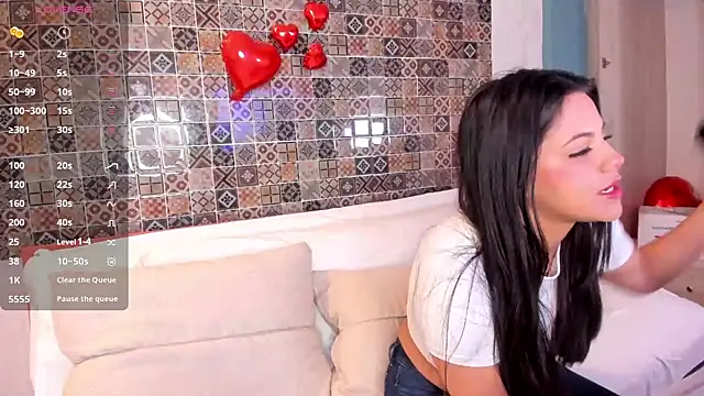 Snapshot of Sophia_wilsonn_ chatting on 02.07.25 Sophia wilsonn online show from 02.07.25