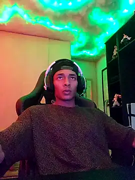 Snapshot of Jhonyblack_1 chatting on 11.06.25 Jhonyblack 1 online show from 11.06.25