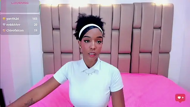 Snapshot of Georgis_ chatting on 12.02.25 Georgis online show from 12.02.25