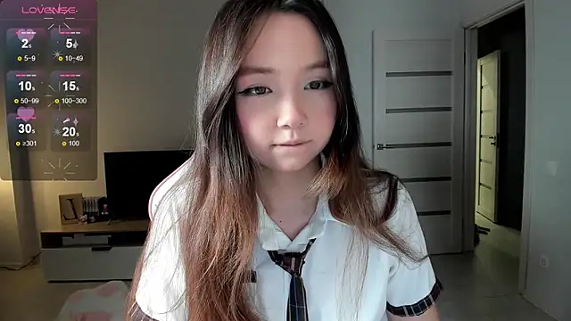 Fluffy Rose online show from 02.18.26