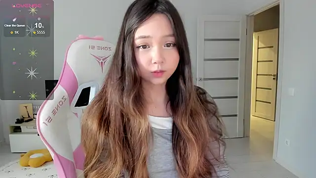 Fluffy Rose online show from 06.12.26