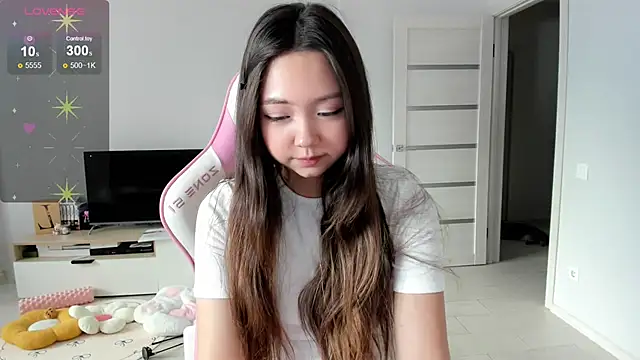 Fluffy Rose online show from 07.11.26