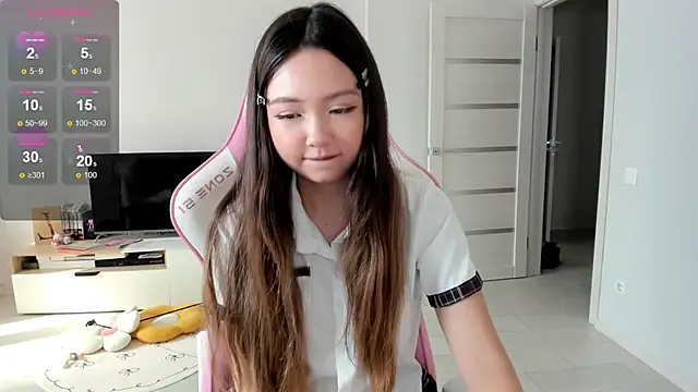 Fluffy Rose online show from 07.21.26