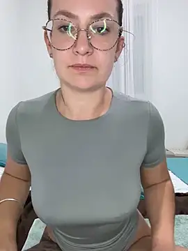 ladoucedu34 online show from 10.14.25