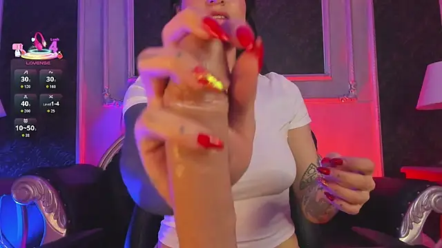 Snapshot of MeganDraco_ chatting on 02.25.26 MeganDraco online show from 02.25.26