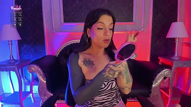 Snapshot of MeganDraco_ chatting on 05.20.26 MeganDraco online show from 05.20.26