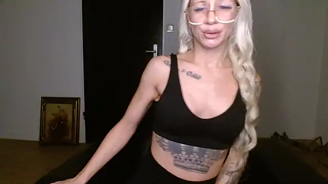 JuicyJanexo online show from 09.17.25