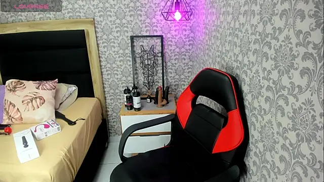 lizziemontana2 online show from 03.21.25