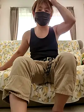 Snapshot of Osikokusama chatting on 09.30.25 Osikokusama online show from 09.30.25