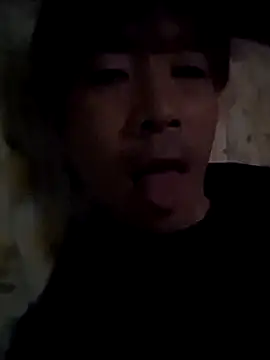 Snapshot of Osikokusama chatting on 10.19.25 Osikokusama online show from 10.19.25