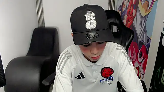 Snapshot of bby_santi chatting on 02.14.25 bby santi online show from 02.14.25