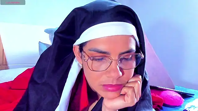 ClaraMariaMon online show from 03.20.25