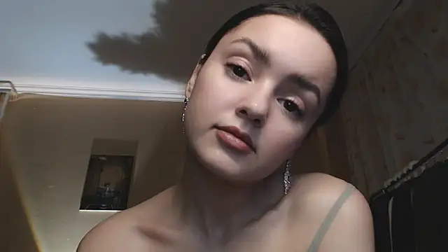 Snapshot of CuteRuby99 chatting on 11.13.25 CuteRuby99 online show from 11.13.25