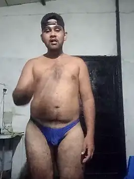 Snapshot of travieso2893 chatting on 06.18.26 travieso2893 online show from 06.18.26