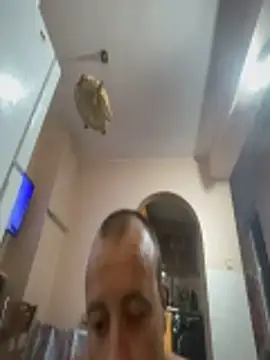 Snapshot of Nikolaiyy chatting on 10.22.25 Nikolaiyy online show from 10.22.25