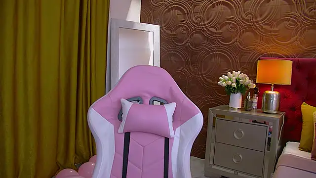 IrisMonn online show from 12.17.24