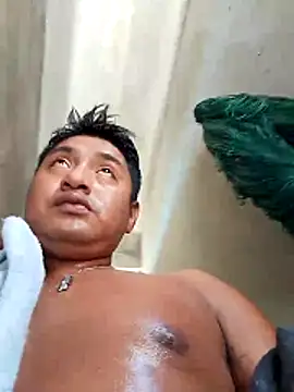 Roysitobebe  online show from 10.21.25