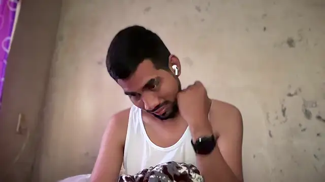 EnriquePersian197 online show from 01.28.25