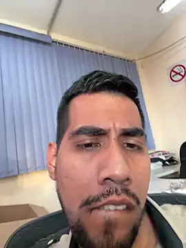 EnriquePersian197 online show from 03.18.25