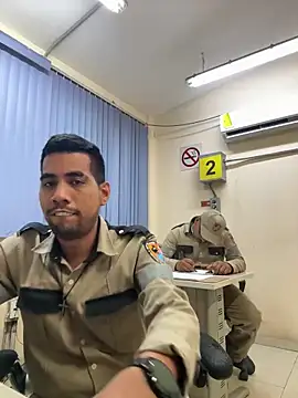 EnriquePersian197 online show from 03.19.25