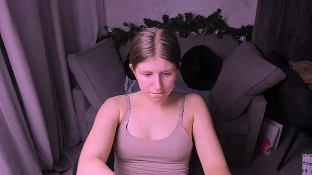 Snapshot of kirraa_ chatting on 12.21.24 kirraa  online show from 12.21.24