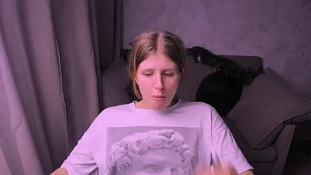 Snapshot of kirraa_ chatting on 01.05.25 kirraa  online show from 01.05.25