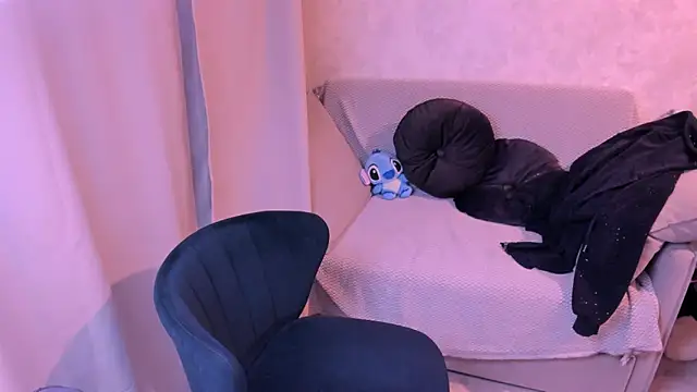 Snapshot of kirraa_ chatting on 01.23.25 kirraa  online show from 01.23.25