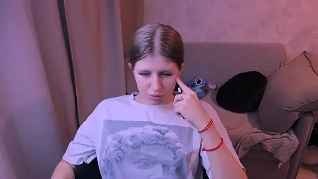 Snapshot of kirraa_ chatting on 01.25.25 kirraa  online show from 01.25.25