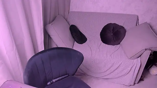 Snapshot of kirraa_ chatting on 02.04.25 kirraa  online show from 02.04.25