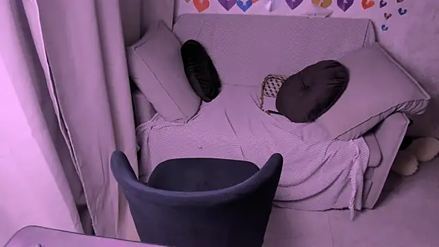 Snapshot of kirraa_ chatting on 02.14.25 kirraa  online show from 02.14.25