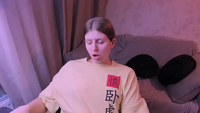 Snapshot of kirraa_ chatting on 03.02.25 kirraa  online show from 03.02.25