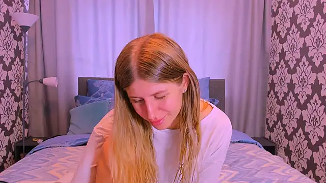 Snapshot of kirraa_ chatting on 09.09.25 kirraa  online show from 09.09.25