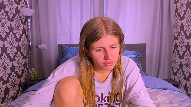 Snapshot of kirraa_ chatting on 09.10.25 kirraa  online show from 09.10.25