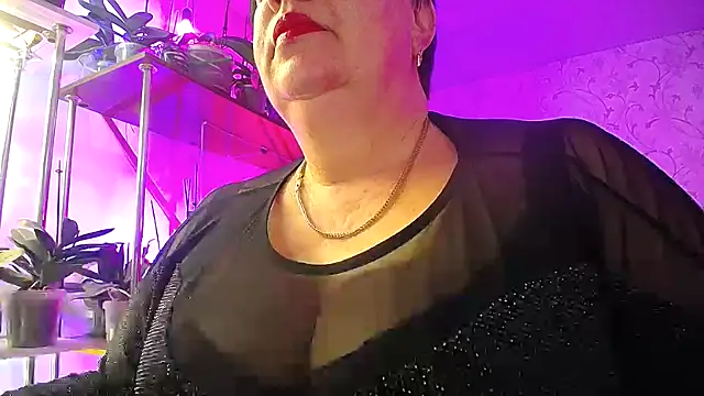  Sweet Woman online show from 12.18.25