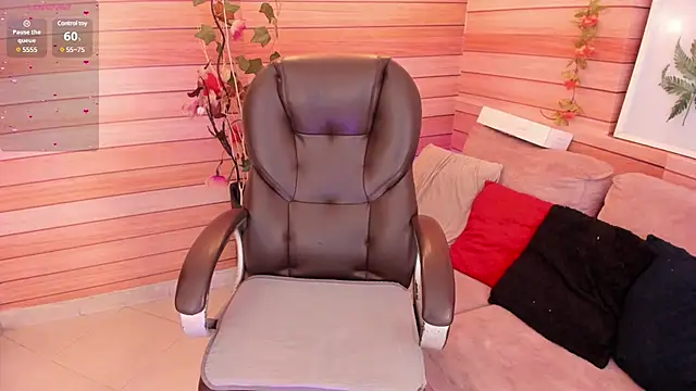 marien thomson  online show from 03.21.25