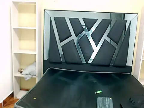 Oliver Ovii online show from 03.07.26