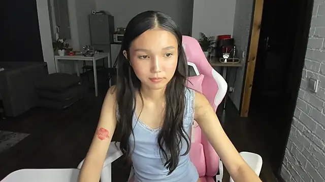 Snapshot of asiansoul chatting on 09.30.25 asiansoul online show from 09.30.25