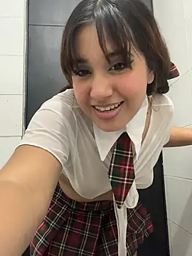 Snapshot of melyescobar chatting on 03.20.26 melyescobar online show from 03.20.26