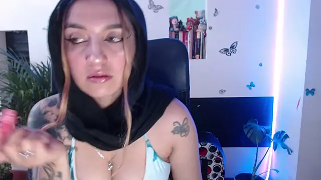 Lia-mitch online show from 11.21.25