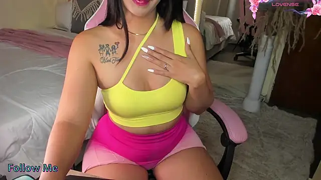 haileylovee2 online show from 02.14.25