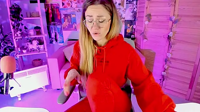 Snapshot of LadyIzabel chatting on 01.30.25 LadyIzabel online show from 01.30.25