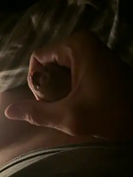 eyepelee online show from 12.15.25