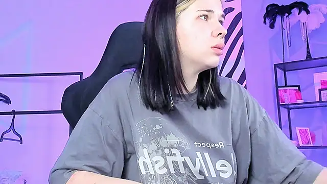 AliceSunday online show from 11.06.25