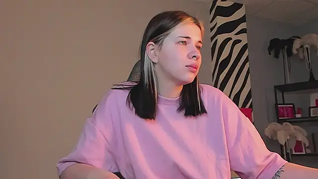 AliceSunday online show from 12.01.25